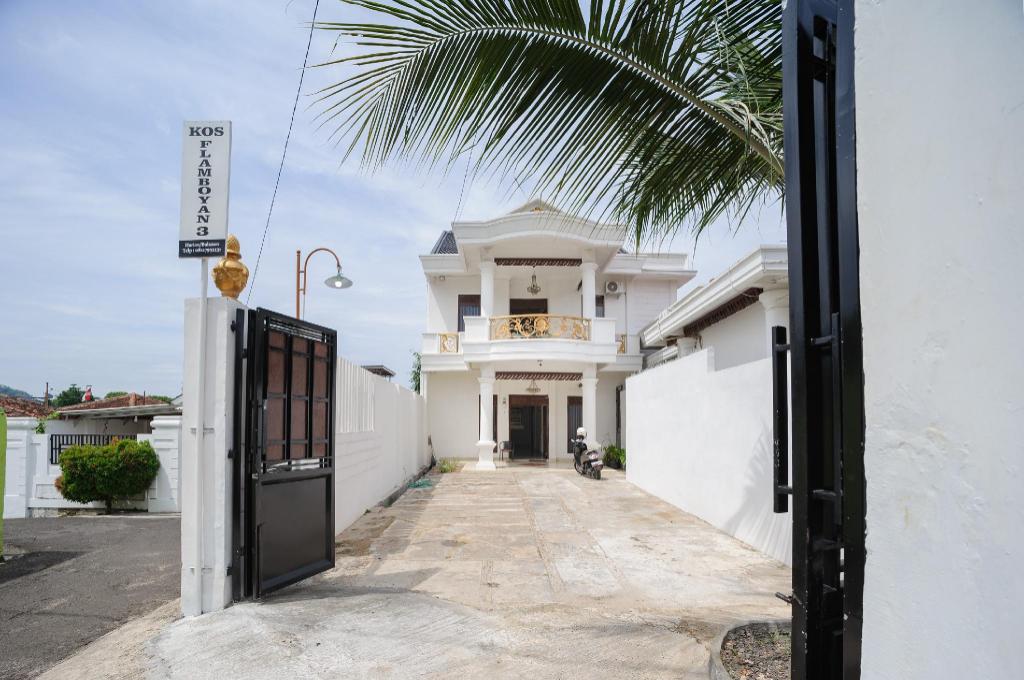 Urbanview GH Flamboyan 3 Syariah Lampung By RedDoorz in Bandar Lampung, Indonesia