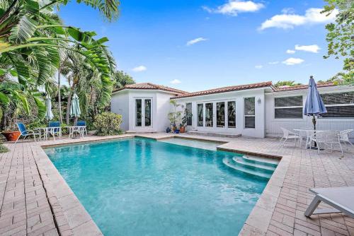 Casa Balsinde Delight in a Private Pool in the Southern End of West Palm — 4-Star Luxury Hotel in West Palm Beach, United States