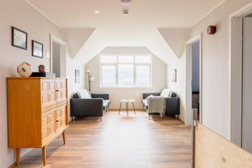 LL Properties Big House With a View — 4-Star Luxury Hotel in Akureyri, Iceland