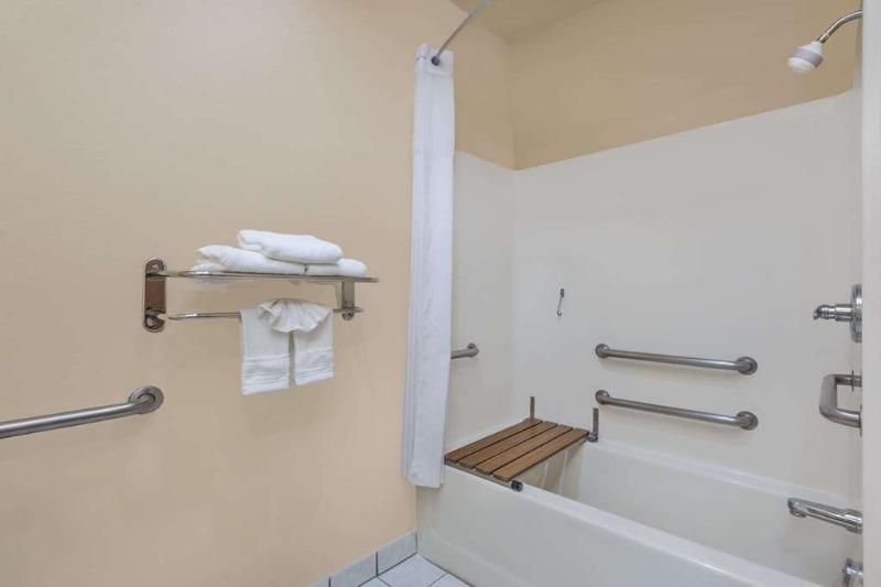 McPherson Inn By Oyo; I 135 - photo 38