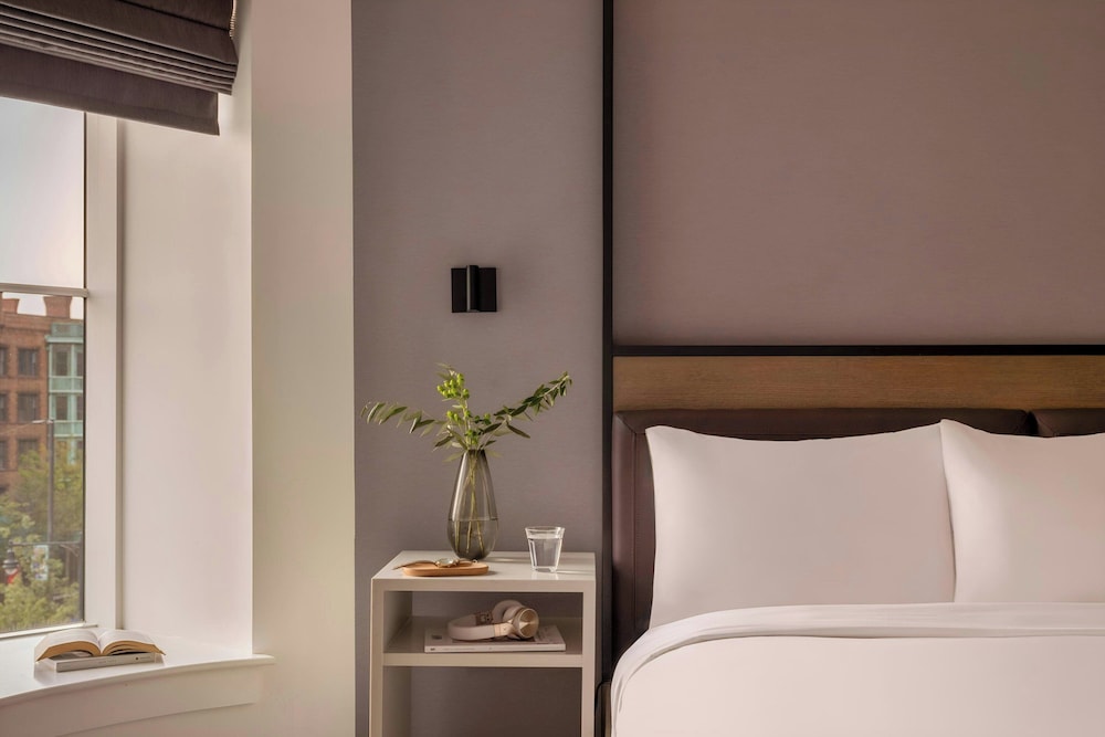 Lark Hotels 907 Main - photo 13