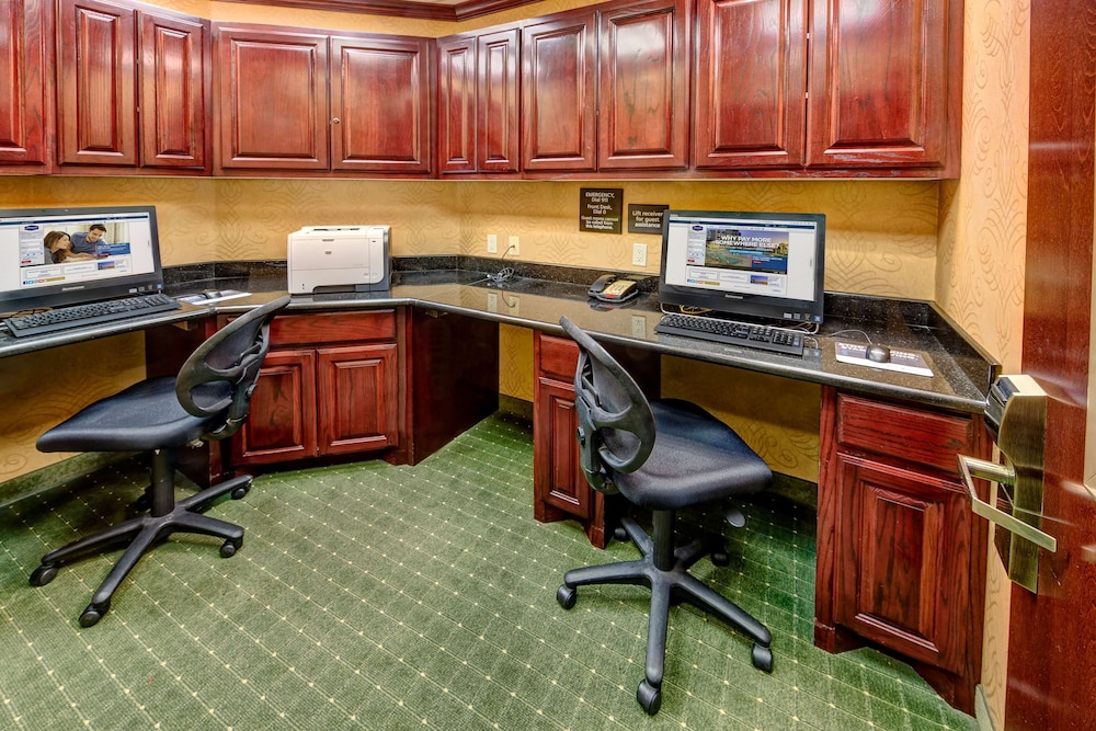Hampton Inn Corsicana - photo 42