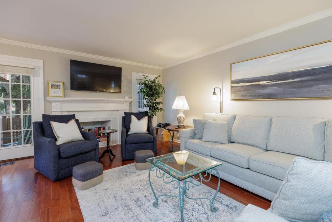 177 Evian in Hilton Head Island, United States