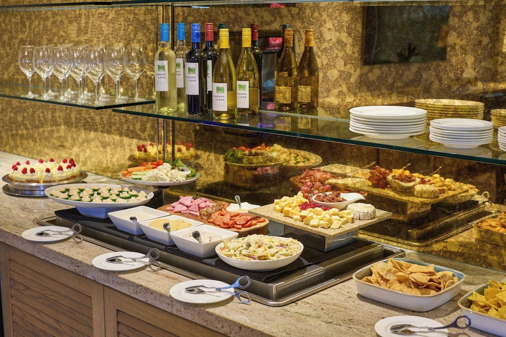 The Henry Hotel Autograph Collection - photo 4