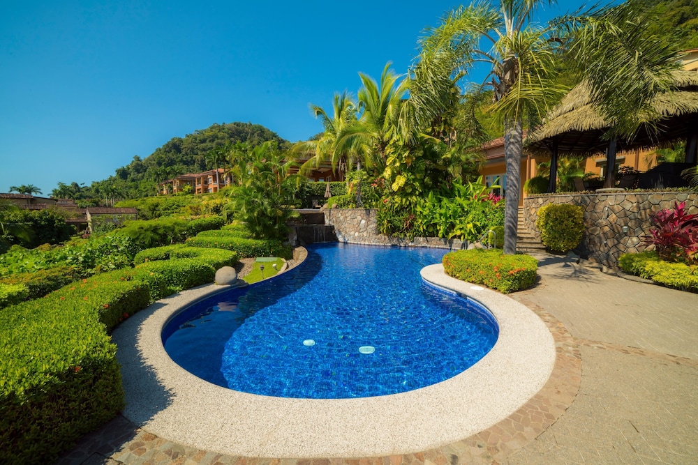 Terrazas 1A 3 Bedroom 3 1 2 Bath Seven day Minimum — 4-Star Luxury Hotel in Jaco, Costa Rica