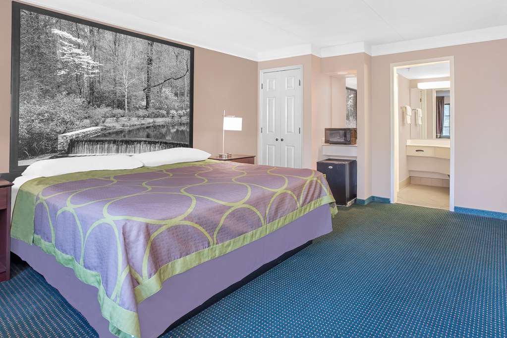 Super 8 by Wyndham Austell Six Flags - photo 14