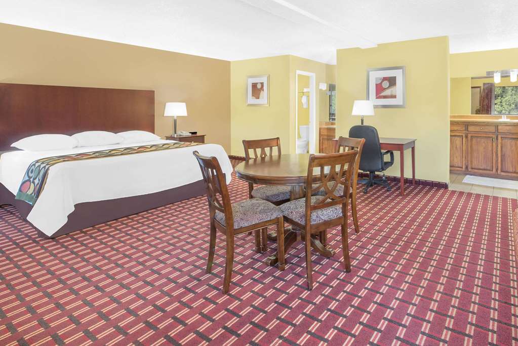 Super 8 by Wyndham Kerrville TX - photo 14