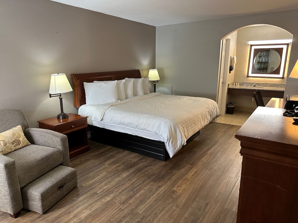 Super 8 by Wyndham Raleigh - photo 13