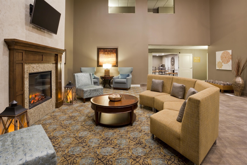 GrandStay Delano - photo 3