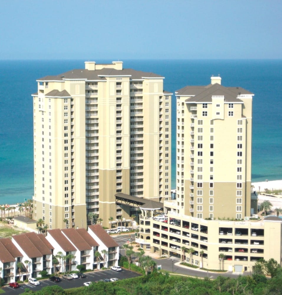 Grand Panama by Counts Oakes - featured photo