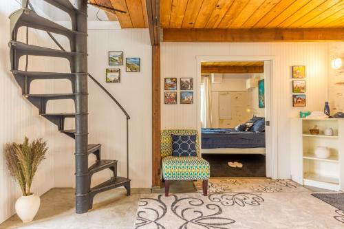 Totally Beachin Getaway by AvantStay Waterfront - photo 20