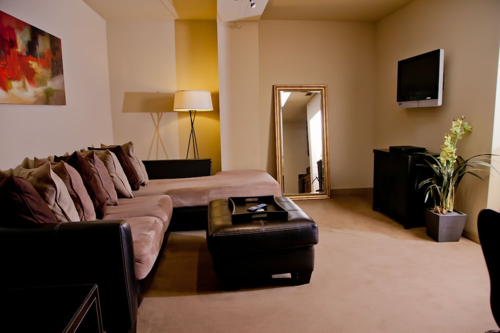 V Boutique Hotel - carbon neutral hotel in Corpus Christi