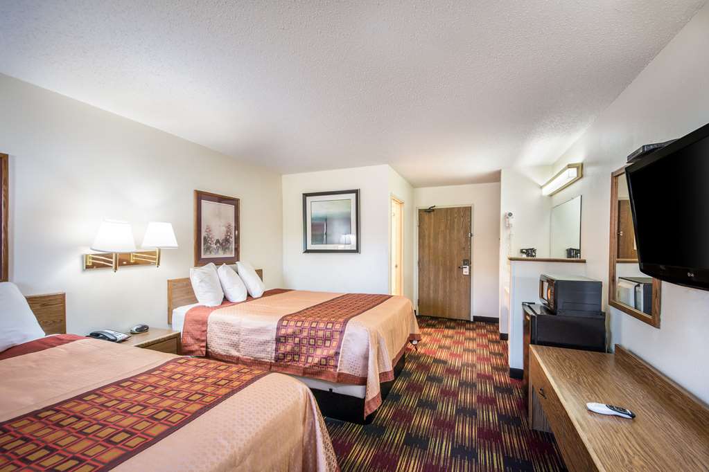 Americas Best Value Inn & Suites Harrisonville - photo 28