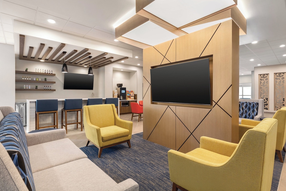 Holiday Inn Express & Suites Bessemer Birmingham SW by IHG - photo 47