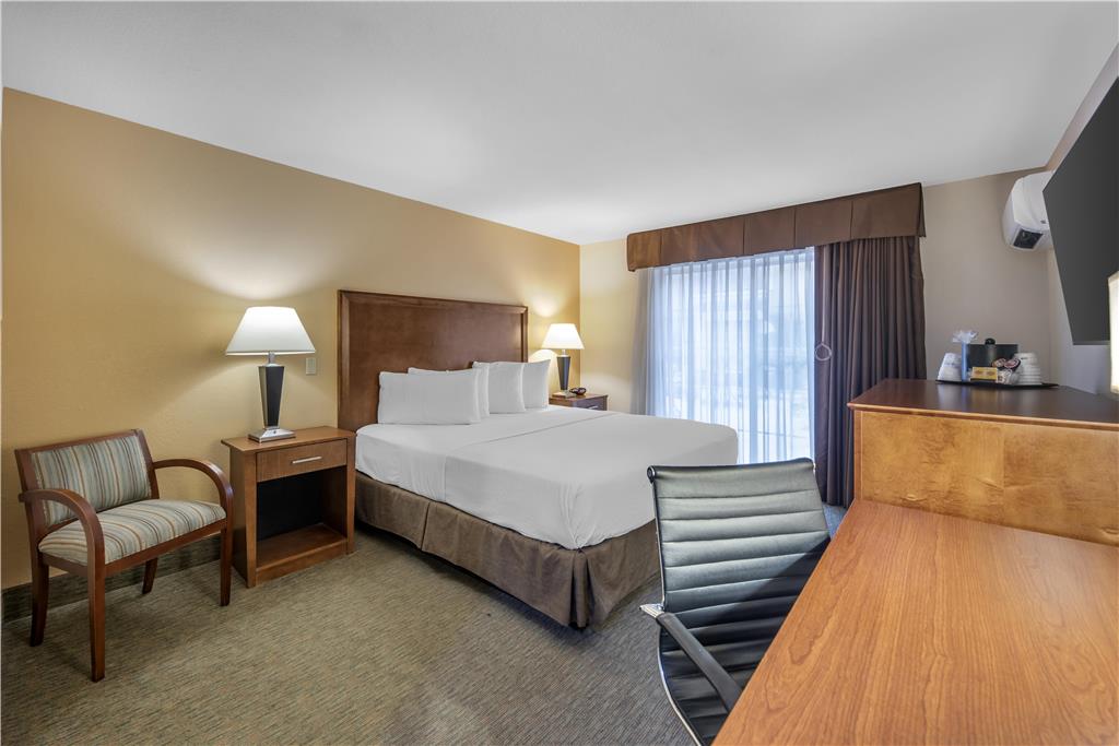 Best Western Plus Atrium Inn - photo 24