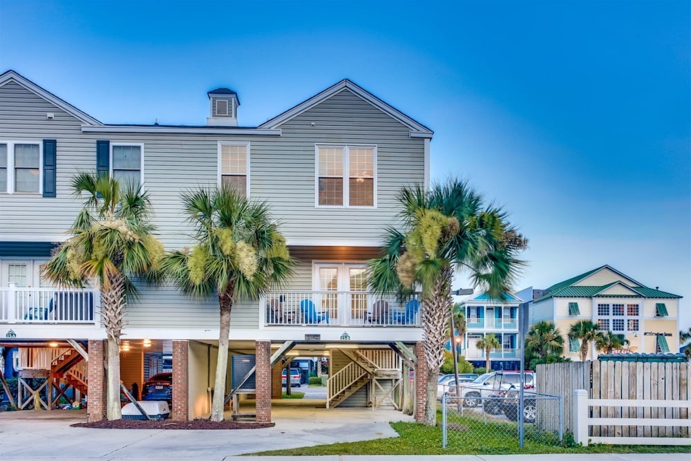 An Amazing Surfside Beach Escape - photo 51