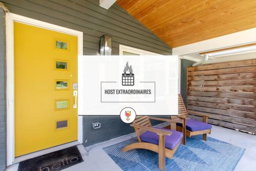 Pretty and Bright Historic Franklin Quadplex in Franklin, United States