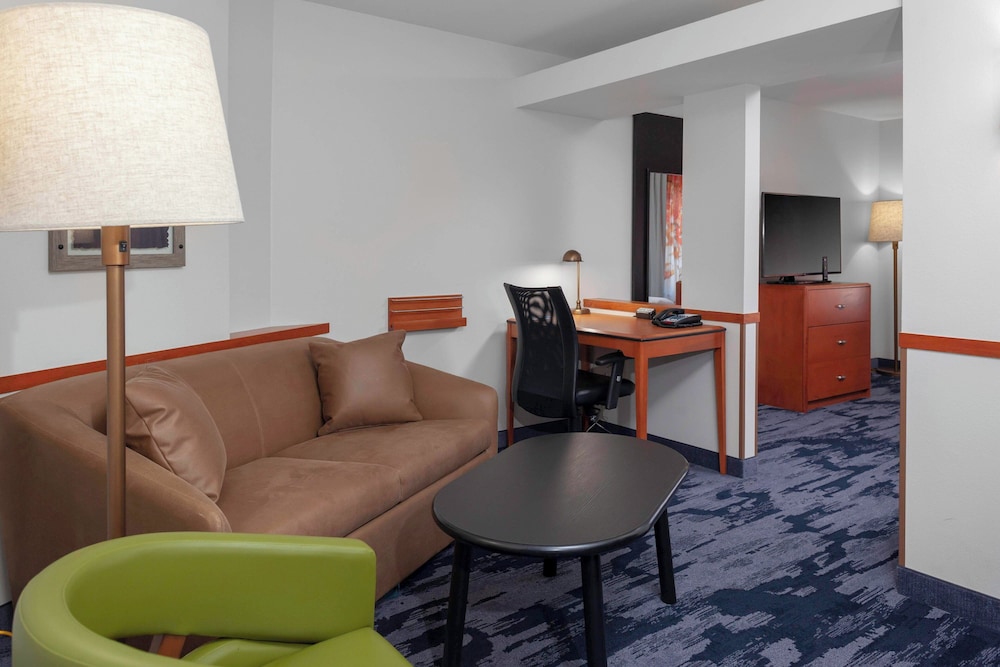 Fairfield Inn & Suites by Marriott Charlotte Matthews - photo 10