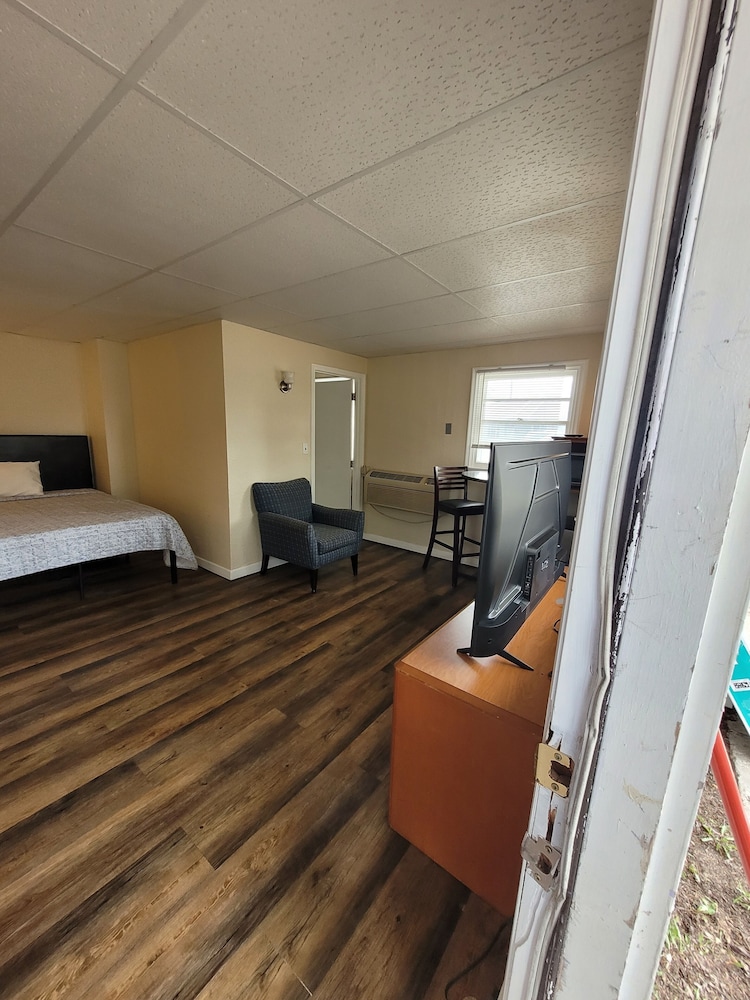 Custom Stay Thief River Falls - photo 4