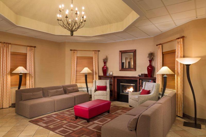 DoubleTree by Hilton Hotel Vancouver - photo 11