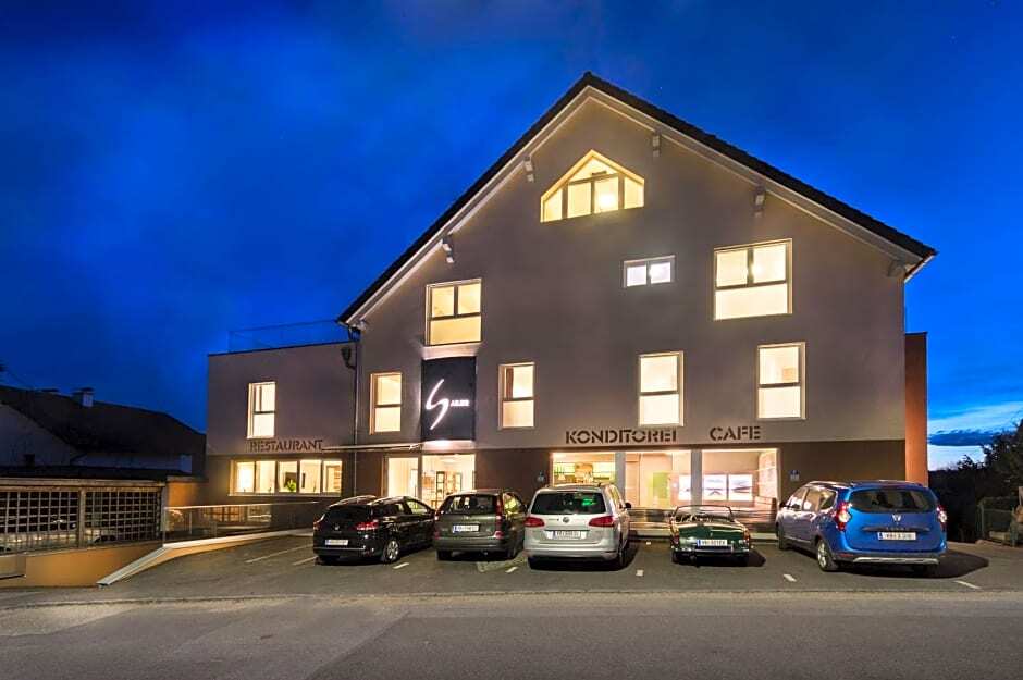Hotel Restaurant Sailer — hotel in Seewalchen
