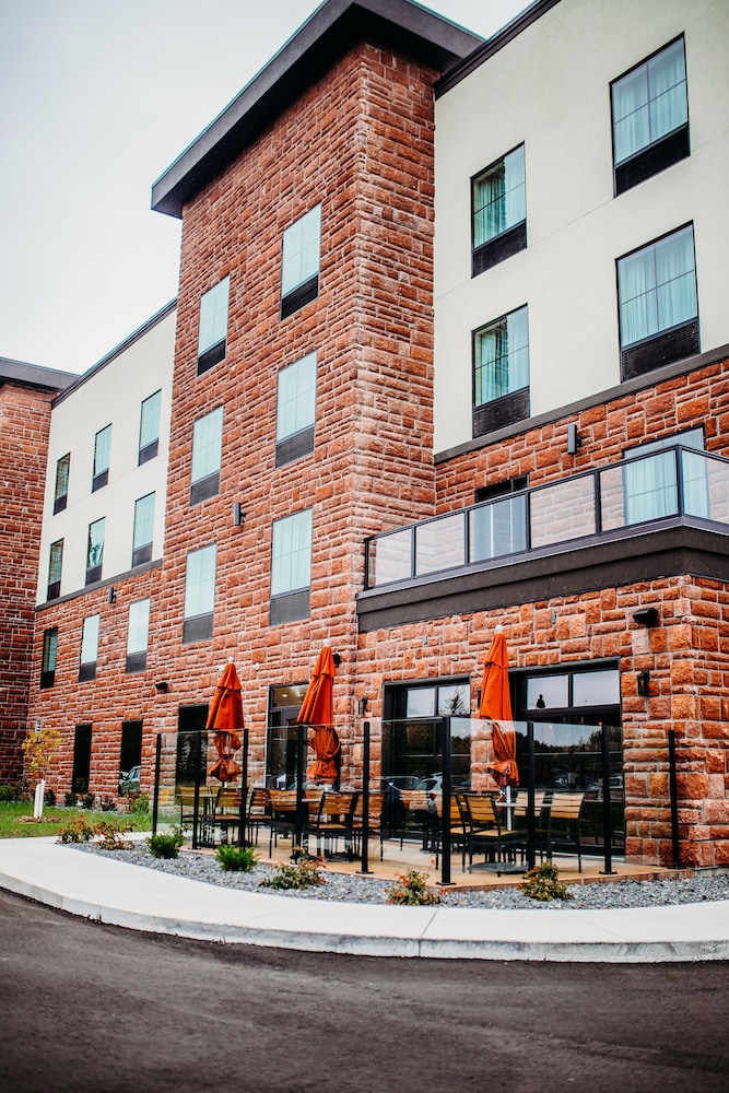 Cobblestone Hotel & Suites International Falls - photo 47
