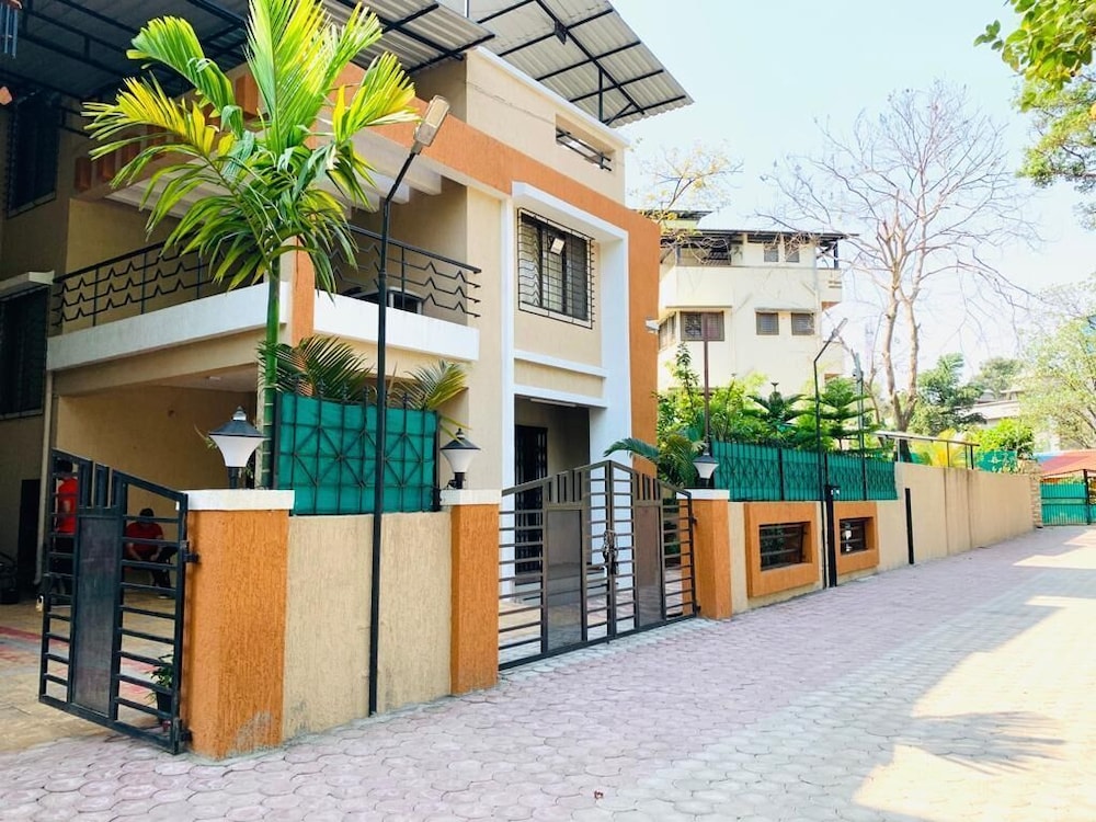 Atharva Villa — 4-Star Luxury Hotel in Lonavla, India