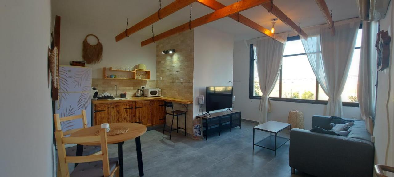 רגע בזמן Moment In Time in Arad, Israel