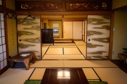 円山山荘 Maruyama Villa 自然と調和し和の美を感じる岡山市内屈指の豪邸宿 Supported By Cocostay — Okayama — photo 3