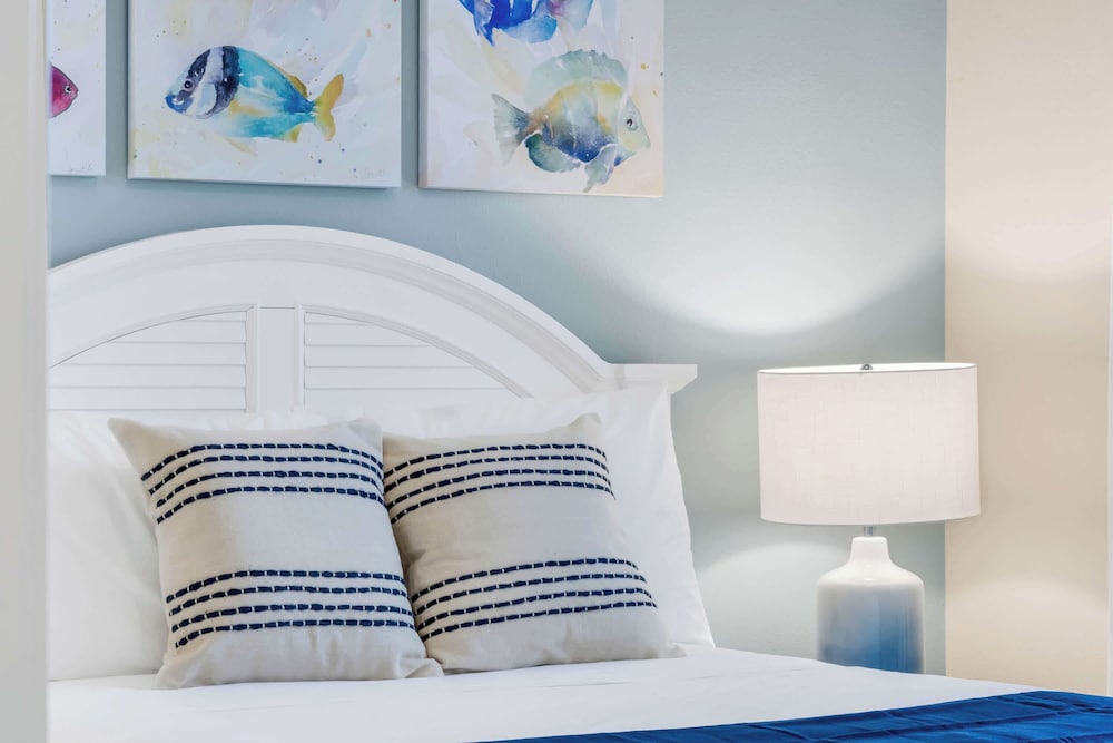 Caribbean Dreamin Vibrant Margaritaville Resort - photo 8