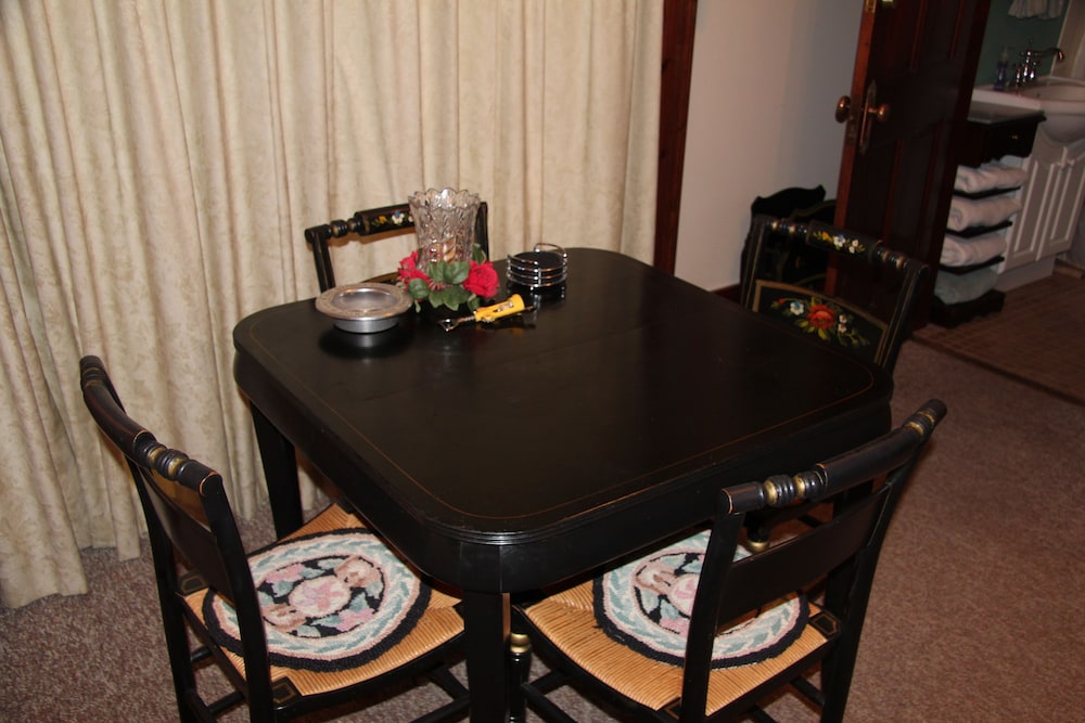 J. Paule's Fenn Inn - photo 26