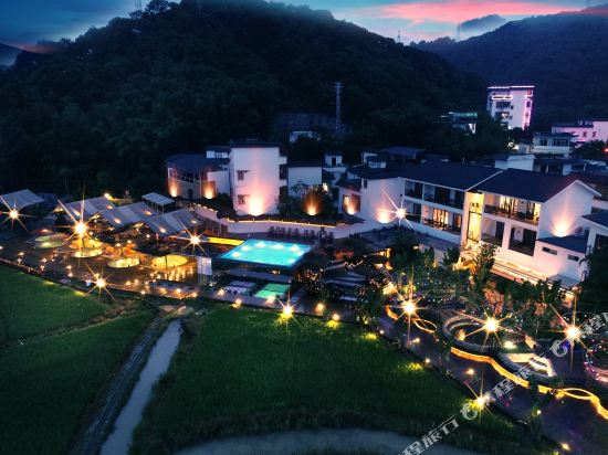 Daoxiwan Hot Spring Homestay — 4-Star Luxury Hotel in Guangzhou, People's Republic of China
