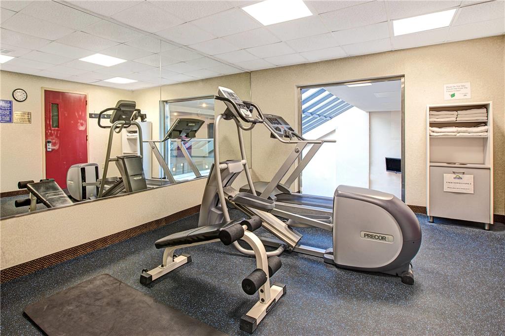 Days Inn by Wyndham Parsippany - photo 5