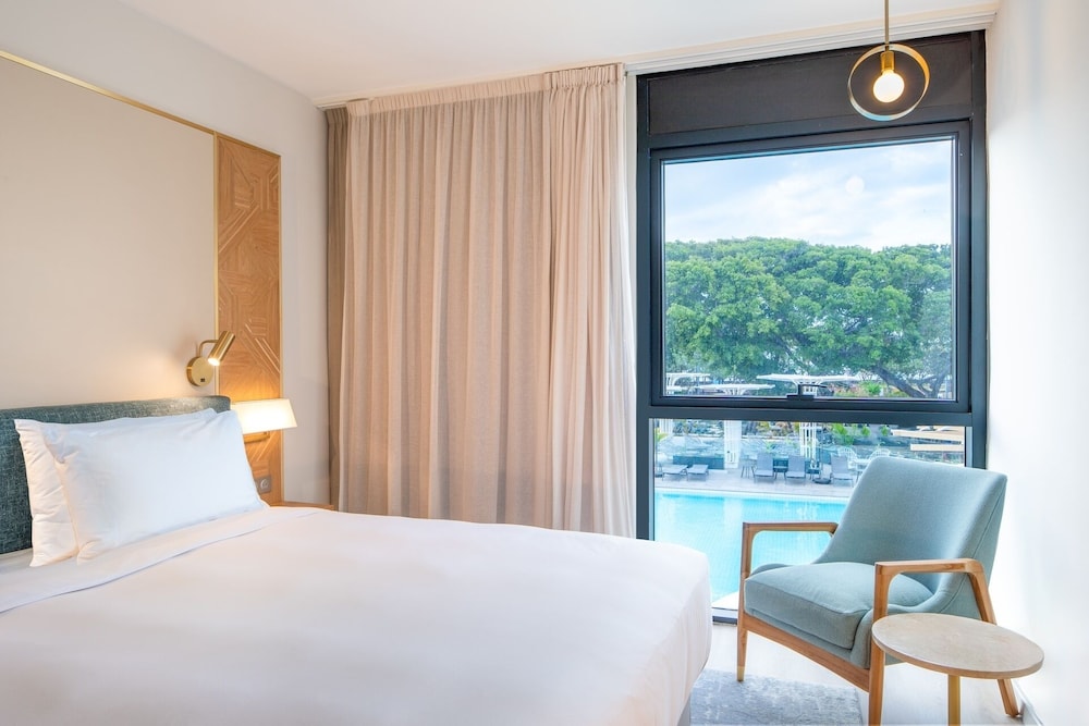Radisson Hotel Saint Denis La Reunion — 4-Star Luxury Hotel in Saint-Denis, Réunion