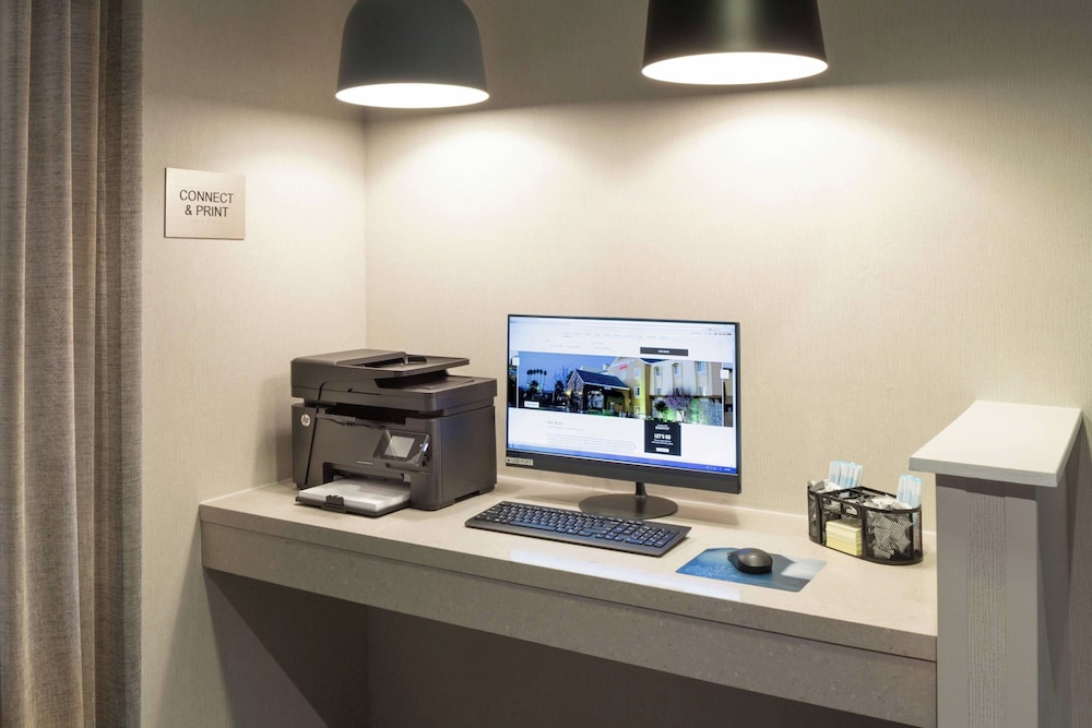 Fairfield Inn & Suites by Marriott Napa American Canyon - photo 17