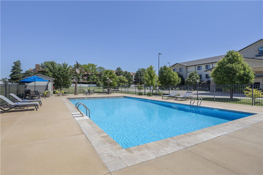 Best Western North Edge Inn - photo 34