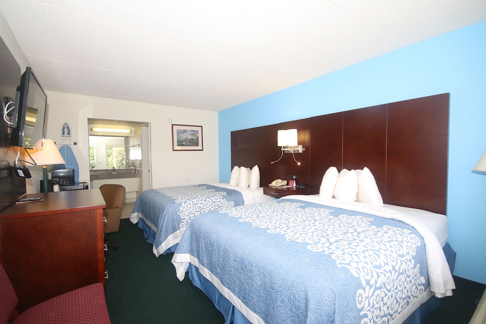 Hamilton Inn Jonesville NC - photo 16