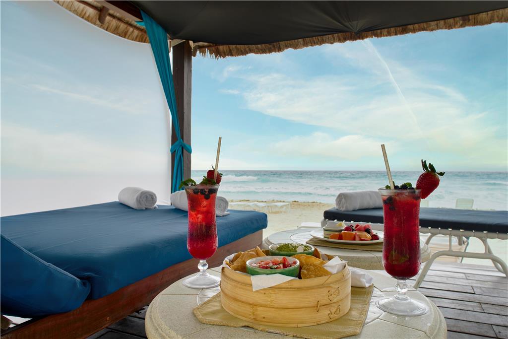KICUN1_Caribe Bar Beach Villa 4.jpeg