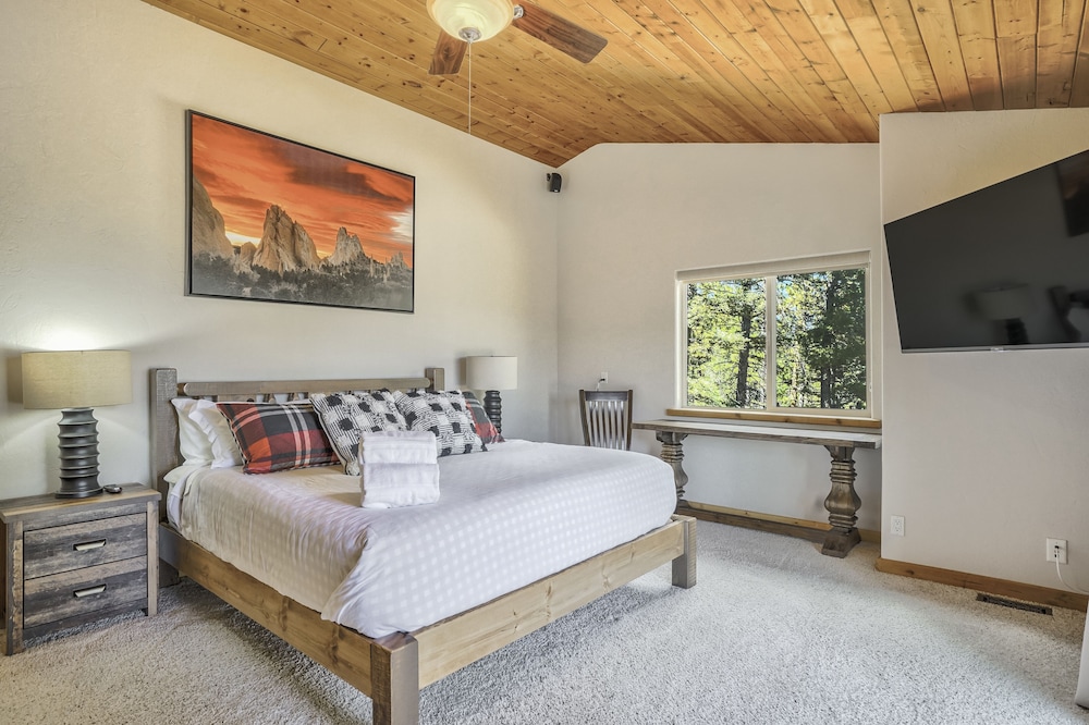 Rustic Luxury — 4-Star Luxury Hotel in Woodland Park, United States