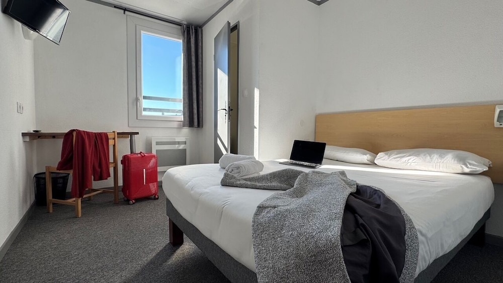 FastHotel Montpellier Ouest Un Hôtel FH Classic in Millau, France