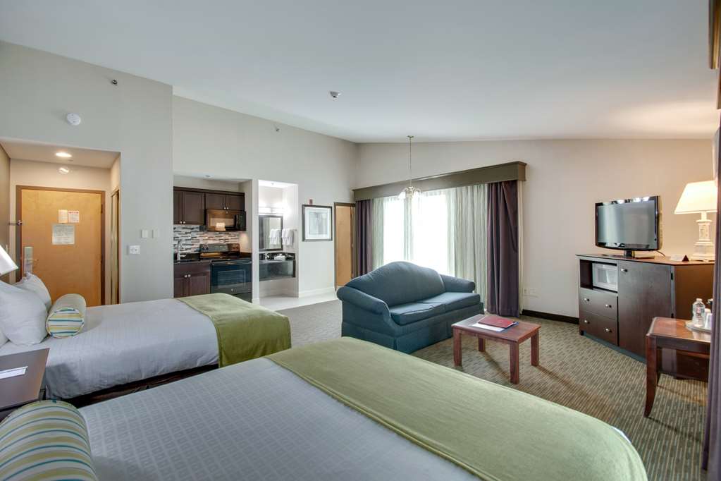 Best Western Plus The Inn at Hampton - photo 14