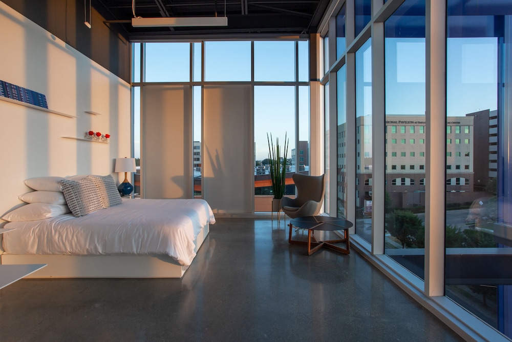 Hotel Revel - photo 22
