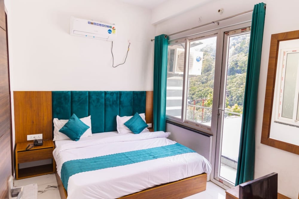 Hotel Parth Inn in Rishikesh, India