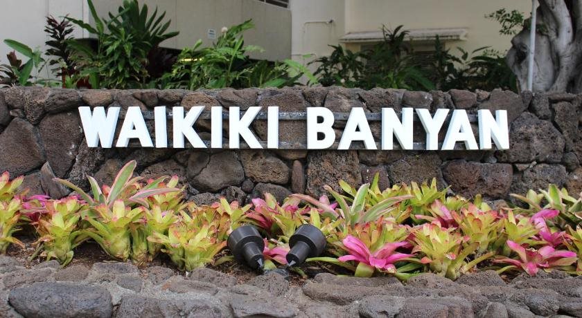 PonoAloha - carbon neutral hotel in Honolulu