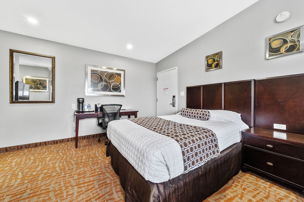 Laguna Inn - photo 17