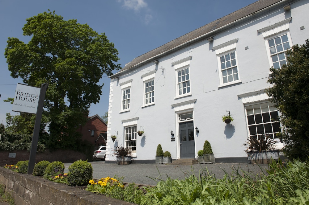 The Bridge House Boutique B&B — 4-Star Luxury Hotel in Ross On Wye, United Kingdom