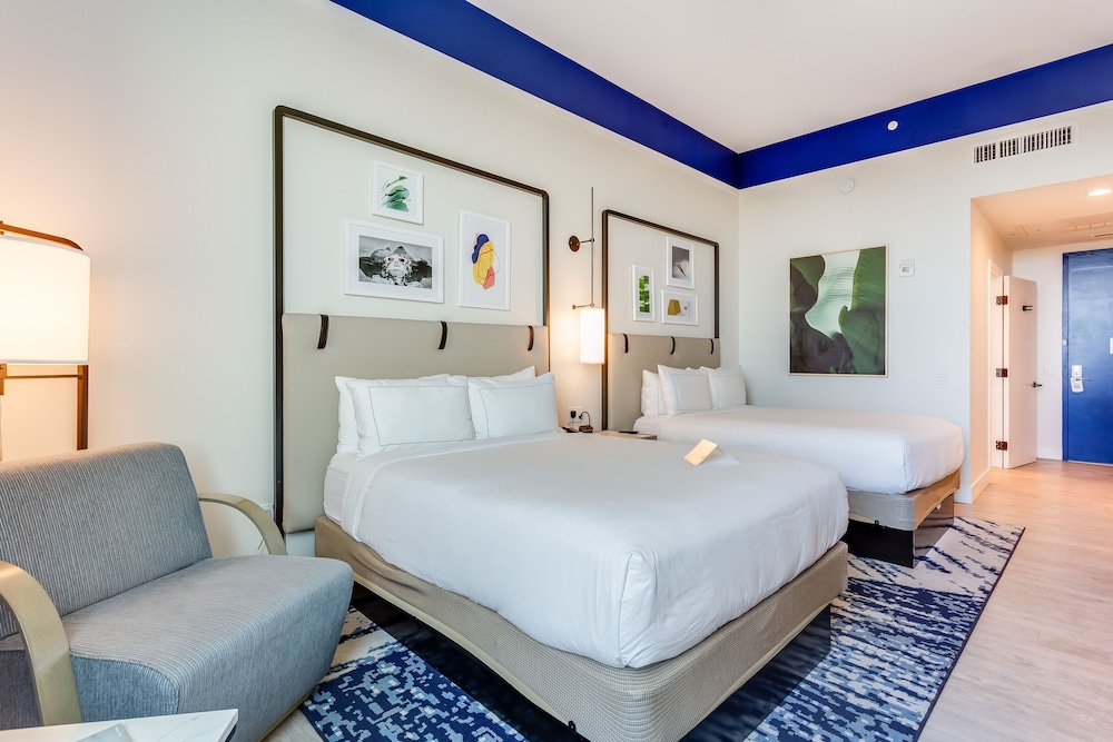 SERENA Hotel Aventura Miami Tapestry Collection by Hilton - photo 14