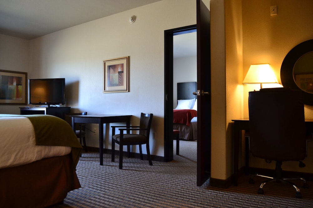 Holiday Inn Express Heber Springs an IHG Hotel - photo 4