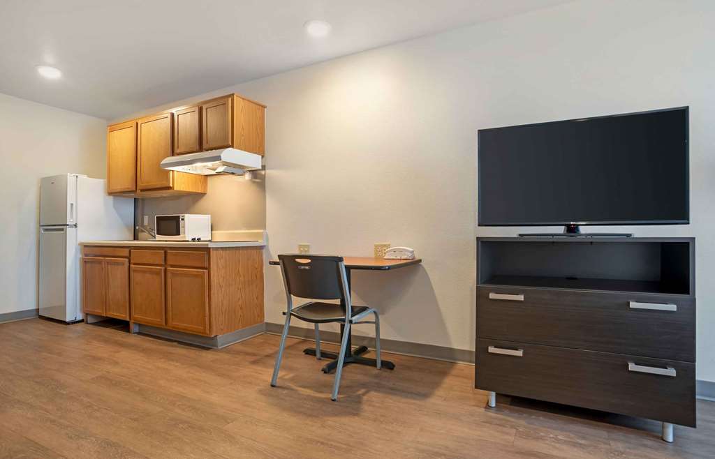 Extended Stay America Select Suites Panama City Callaway - photo 23