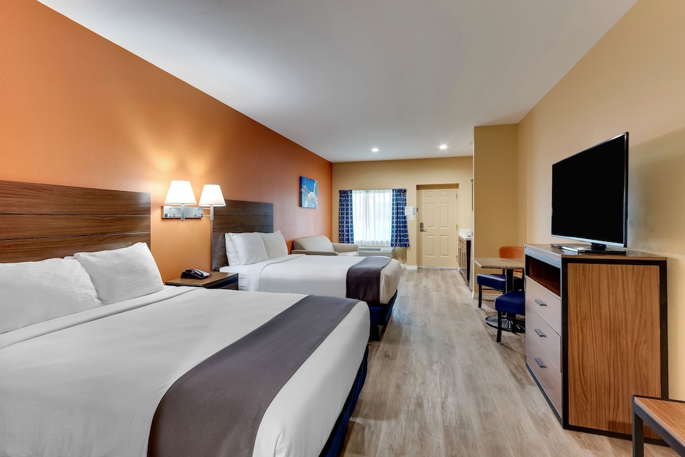 Captain's Quarters Inn - photo 18